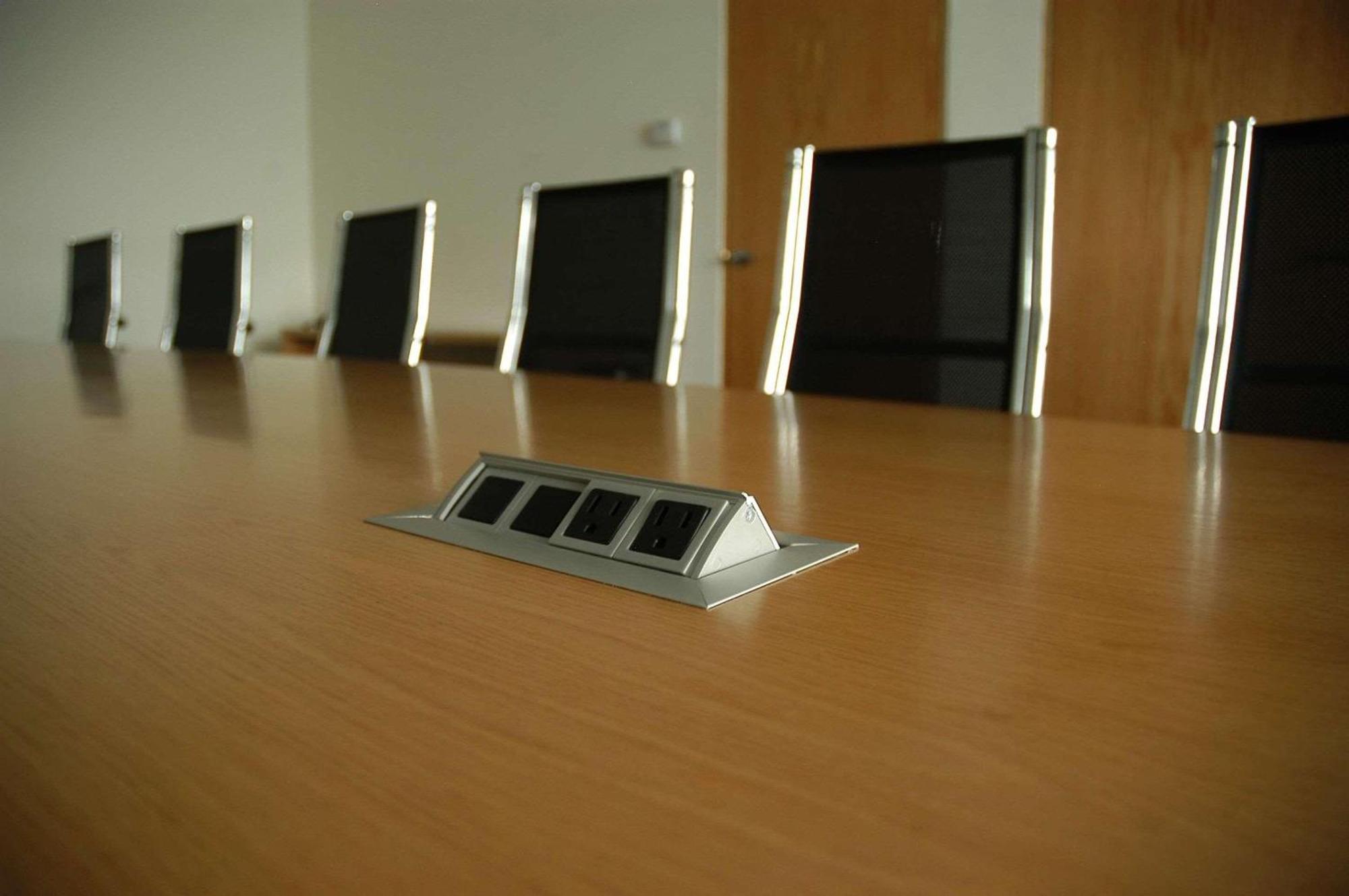 Radisson Paraiso Hotel Mexiko-Stadt Exterior foto A table-mounted power strip