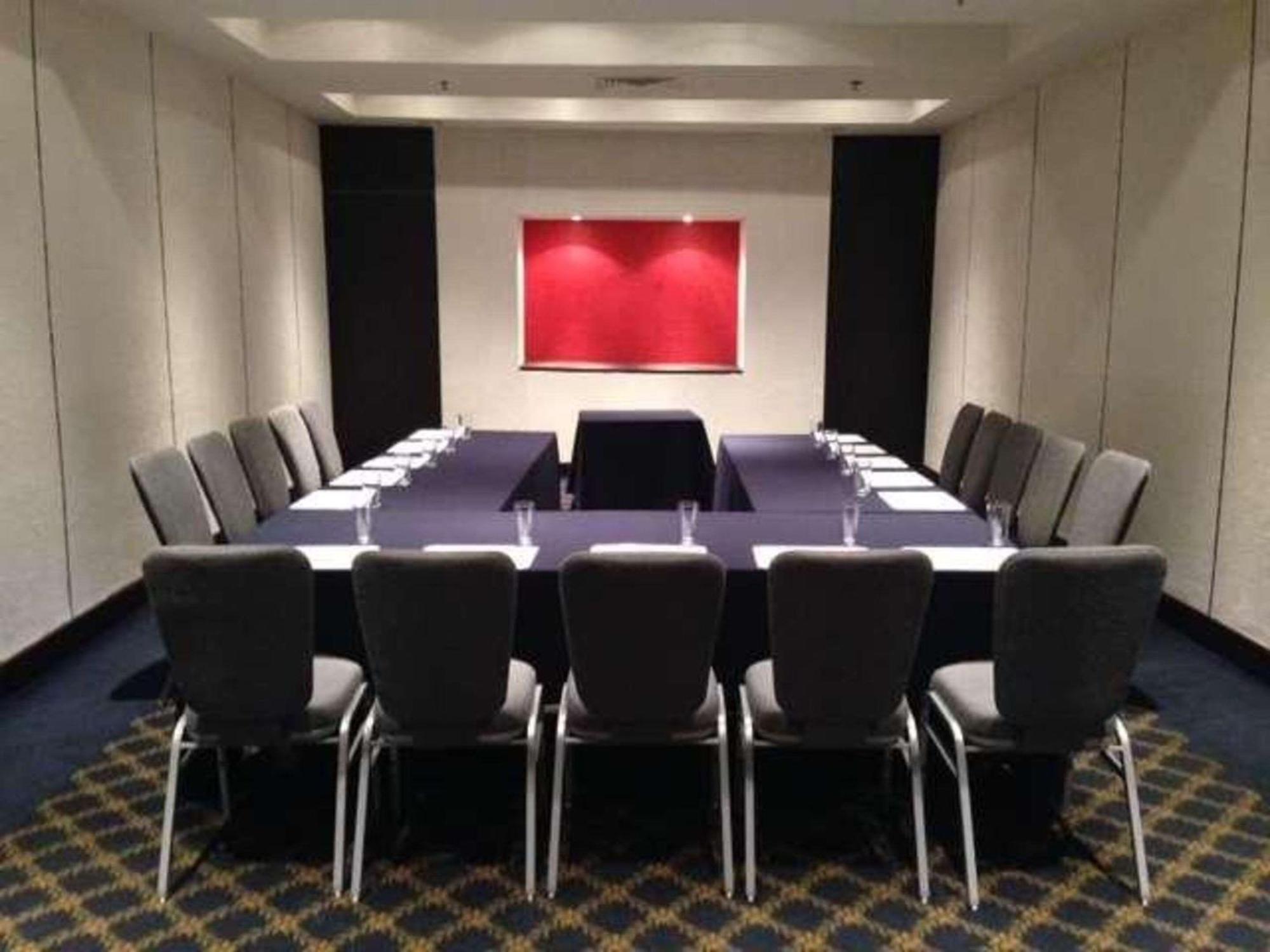 Radisson Paraiso Hotel Mexiko-Stadt Exterior foto A meeting room at the hotel