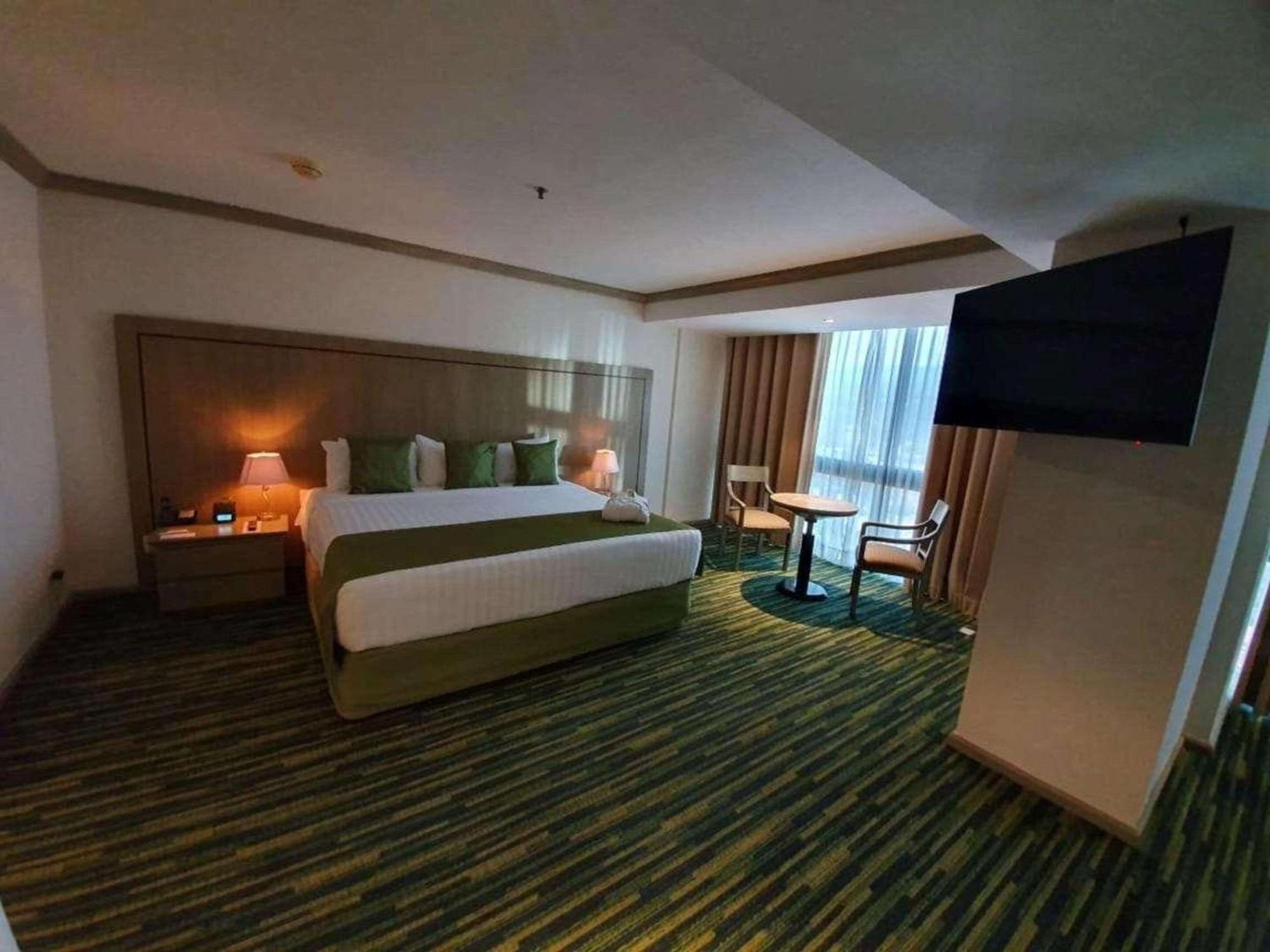 Radisson Paraiso Hotel Mexiko-Stadt Exterior foto A room at the hotel