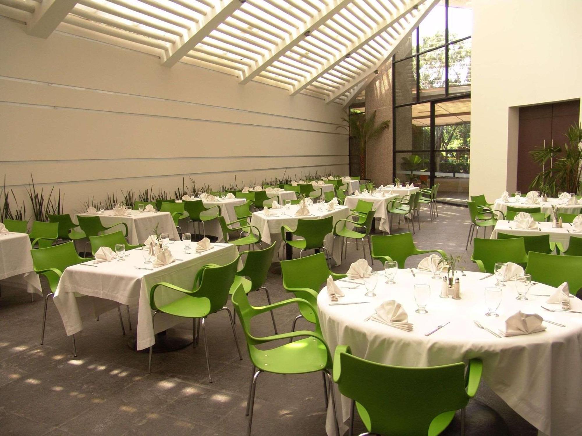 Radisson Paraiso Hotel Mexiko-Stadt Exterior foto Restaurant